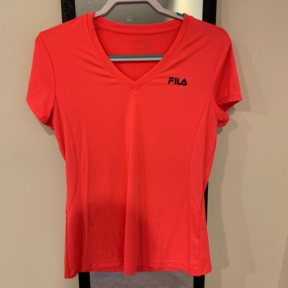 Filas dry fit athletic shirt